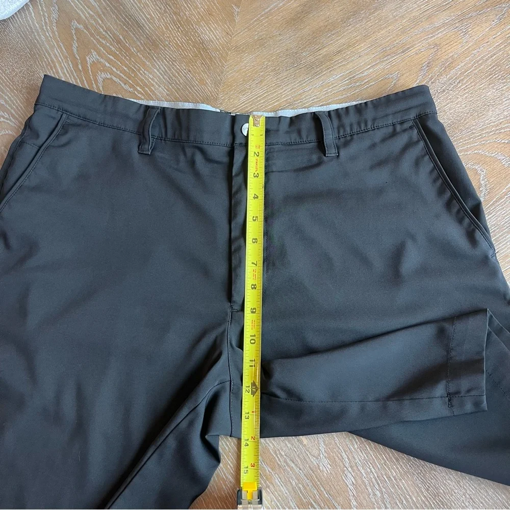 Callaway Men’s Black Flat Front Golf Shorts size 36